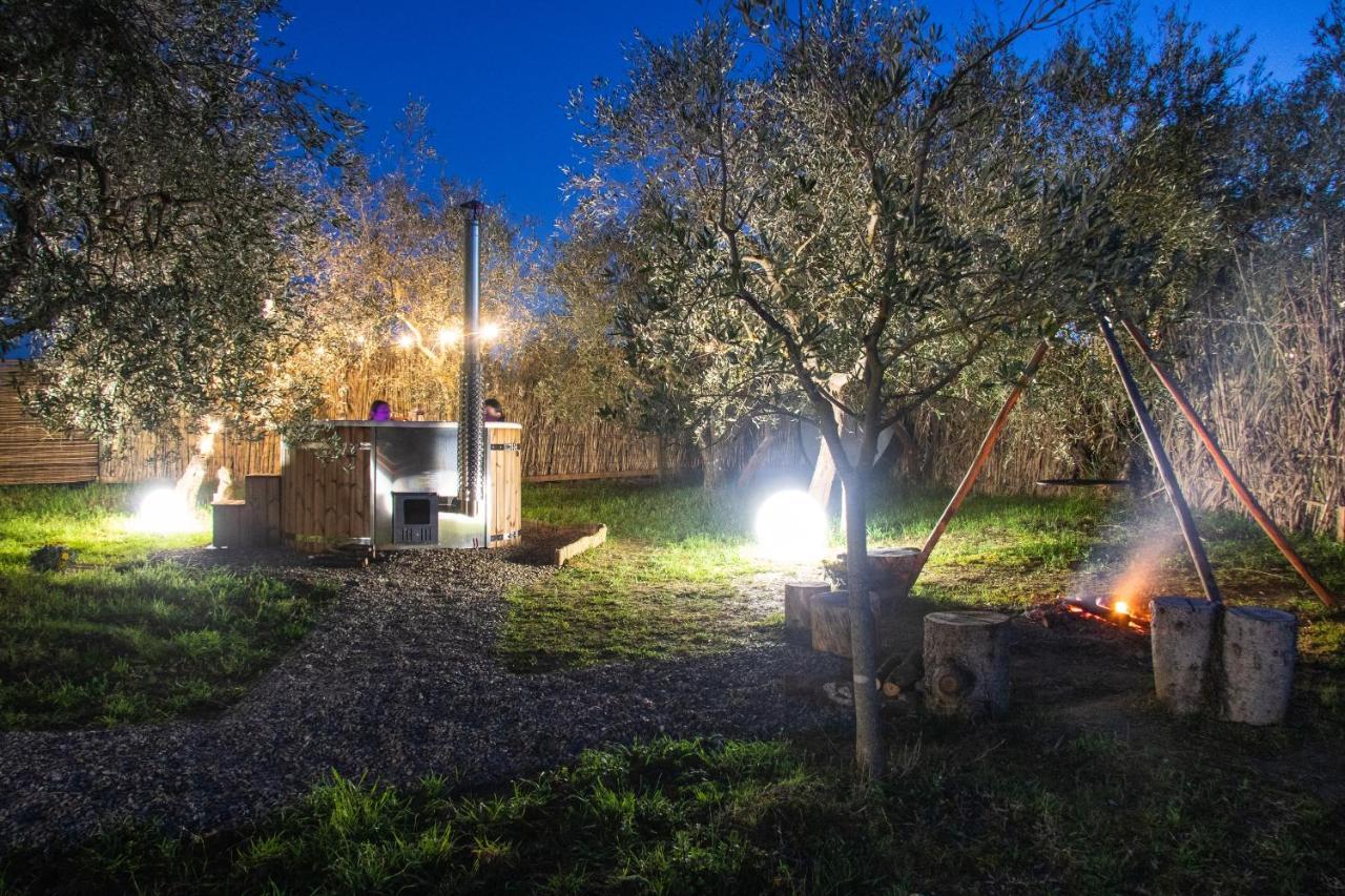 2 Cuori E 1 Yurta Glamping In Tuscany - Adults Only Ашано Екстериор снимка