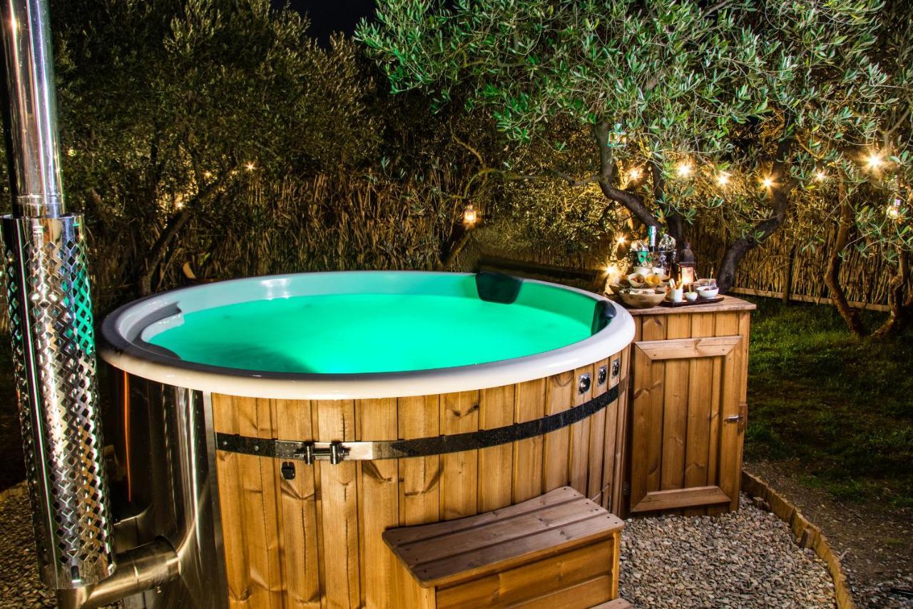 2 Cuori E 1 Yurta Glamping In Tuscany - Adults Only Ашано Екстериор снимка
